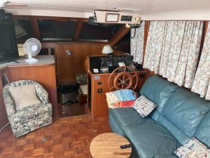 navigation station, Jefferson 43, trawler for sale