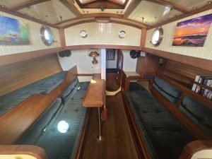 salon, Bristol 28 Channel Cutter, sailboat for sale