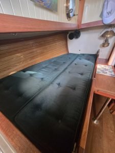 bed, Bristol 28 Channel Cutter, sailboat for sale