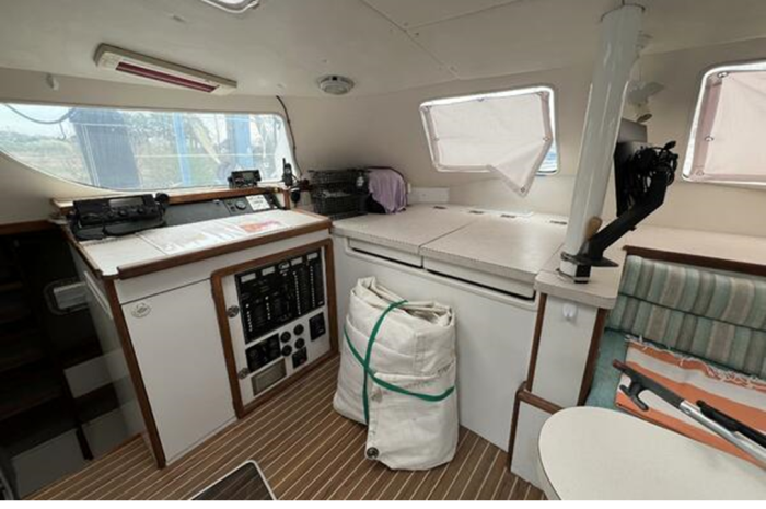 salon, Manta 40, catamaran for sale