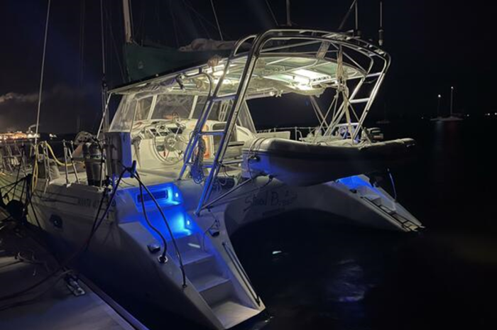 exterior, Manta 40, catamaran for sale