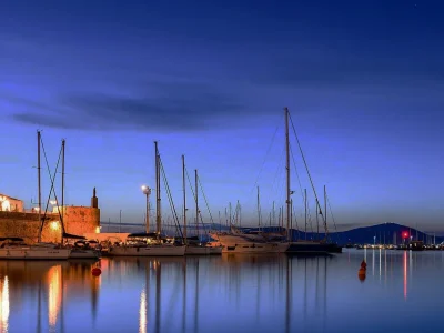 Realistic Expectations When Buying a Catamaran