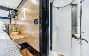 bath, Sunreef 60, catamaran for sale