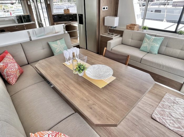 salon, Bali 4.6, catamaran for sale