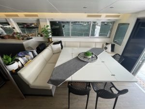 salon, Voyage 650 PC, catamaran for sale