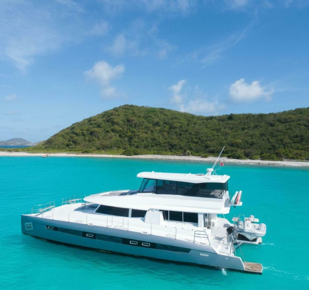 2016 Voyage 650 PC ‘Out Of Office’: A Loaded Luxury Power Cat