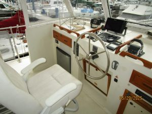 helm, Kadey-Krogen 36 Manatee, trawler for sale