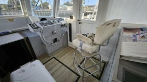 navigation station, Custom, trawler for sale