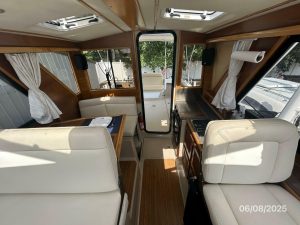 salon, Cutwater, trawler for sale