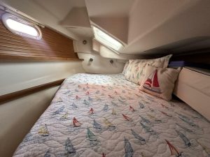 bed, Catalina 445, sailboat for sale