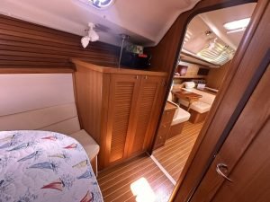 interior, Catalina 445, sailboat for sale