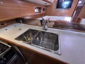 interior, Catalina 445, sailboat for sale