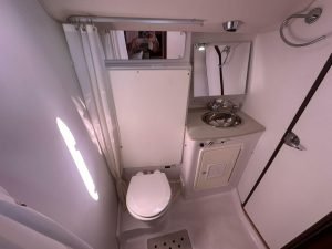 bath, Catalina 445, sailboat for sale