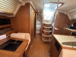 salon, Catalina 445, sailboat for sale