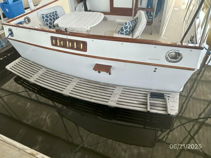 exterior, Grand Banks 36 Europa, trawler for sale