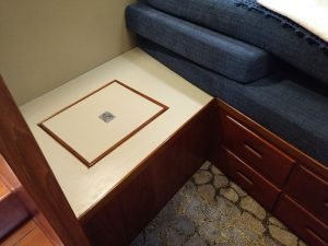 salon, Grand Banks 36 Europa, trawler for sale
