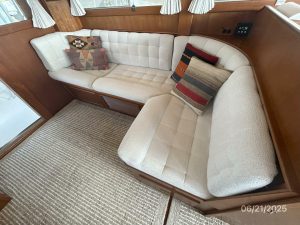 salon, Grand Banks 36 Europa, trawler for sale