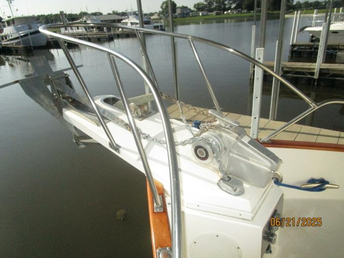 deck, Grand Banks 36 Europa, trawler for sale