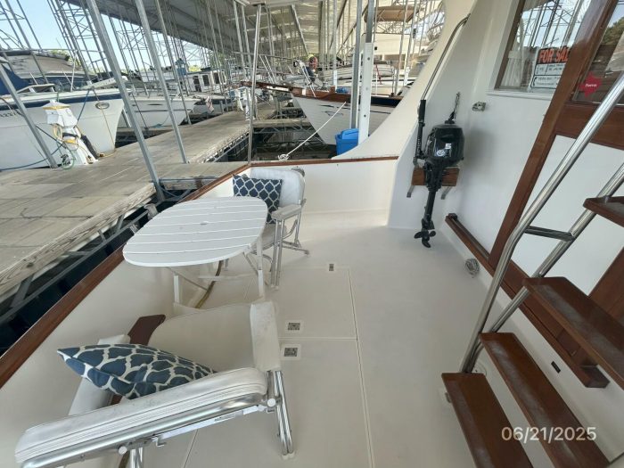cockpit, Grand Banks 36 Europa, trawler for sale