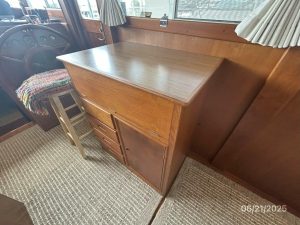 salon, Grand Banks 36 Europa, trawler for sale