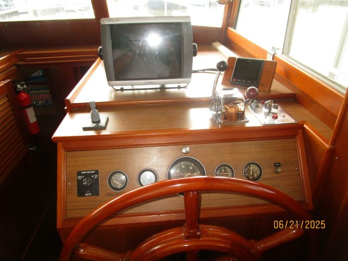 navigation station, Grand Banks 36 Europa, trawler for sale