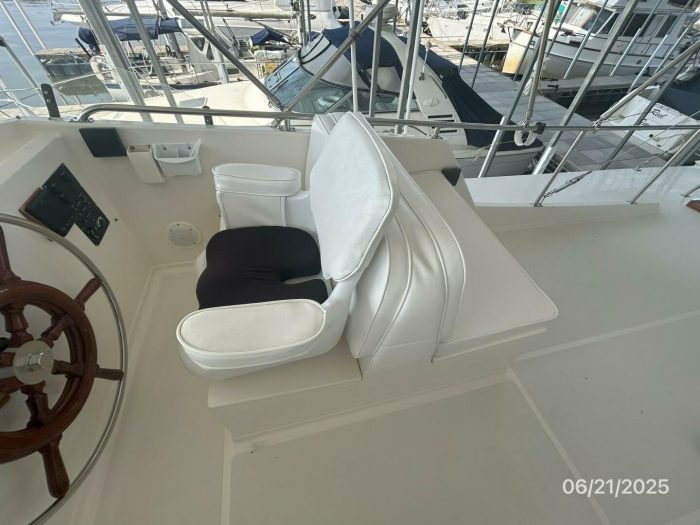 cockpit, Grand Banks 36 Europa, trawler for sale
