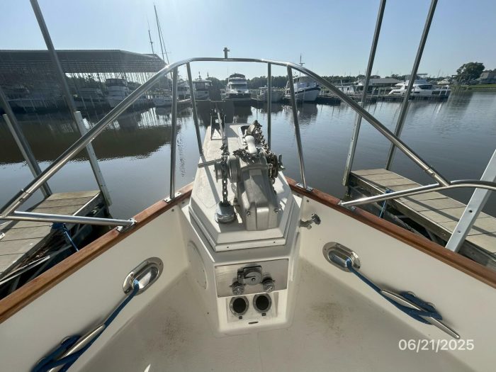 deck, Grand Banks 36 Europa, trawler for sale