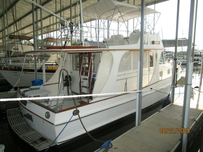 exterior, Grand Banks 36 Europa, trawler for sale