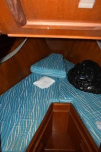 bed, Defever 44, trawler for sale