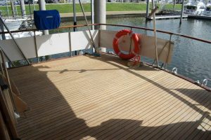 cockpit, Defever 44, trawler for sale
