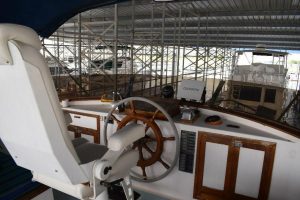helm, Defever 44, trawler for sale