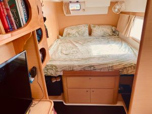 bed, Lagoon 420, catamaran for sale