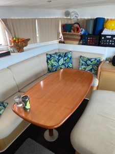 salon, Lagoon 420, catamaran for sale