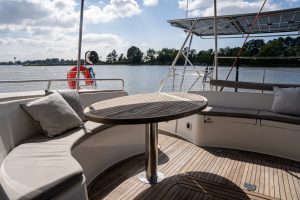 exterior, Privilege 435, catamaran for sale
