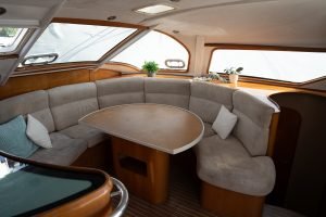 salon, Privilege 435, catamaran for sale