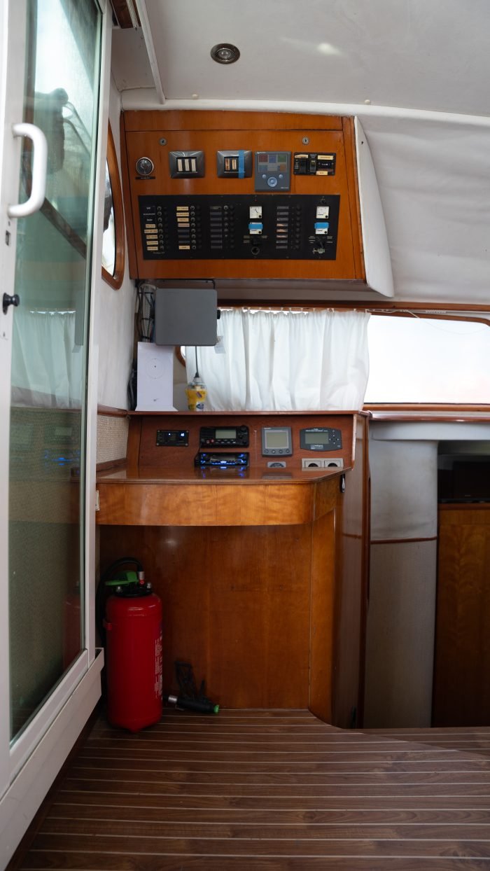interior, Privilege 435, catamaran for sale