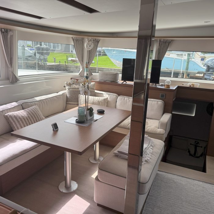 salon, Lagoon 46, catamaran for sale