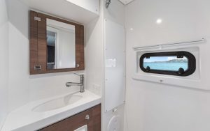 bath, Bali 4.8, catamaran for sale