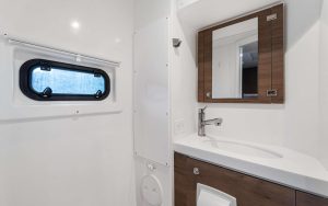 bath, Bali 4.8, catamaran for sale