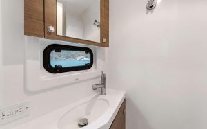 bath, Bali 4.8, catamaran for sale