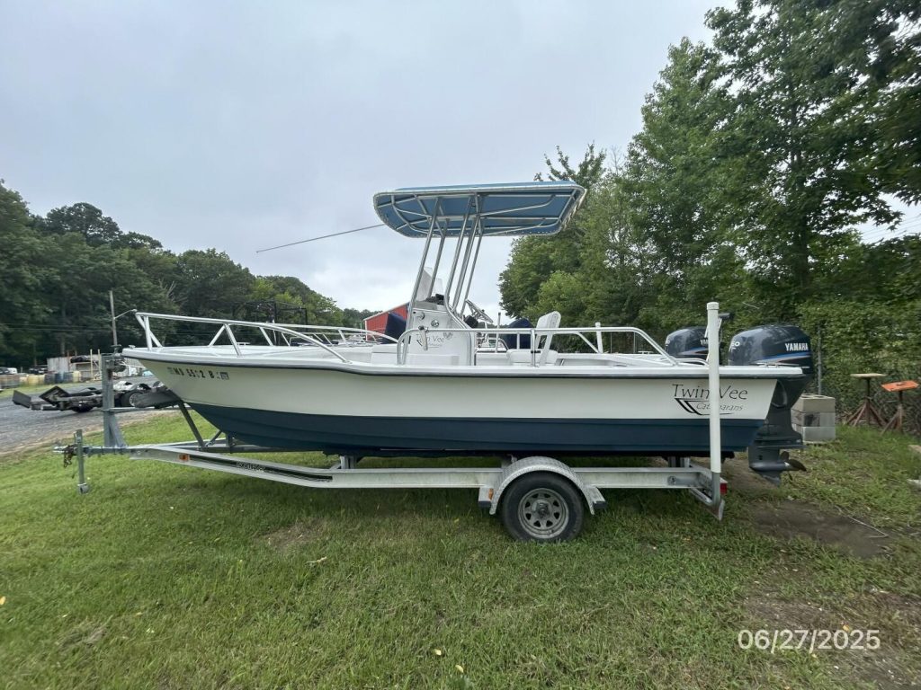 Twin Vee 22, trawler for sale