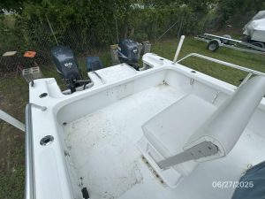 deck, Twin Vee, trawler for sale
