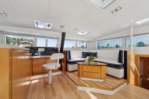 salon, MC 62, catamaran for sale