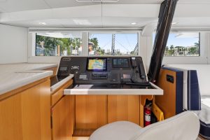 navigation station, MC 62, catamaran for sale