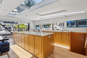 salon, MC 62, catamaran for sale