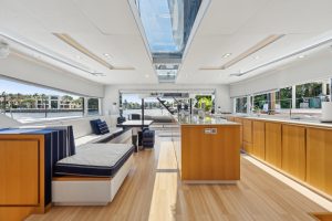 salon, MC 62, catamaran for sale
