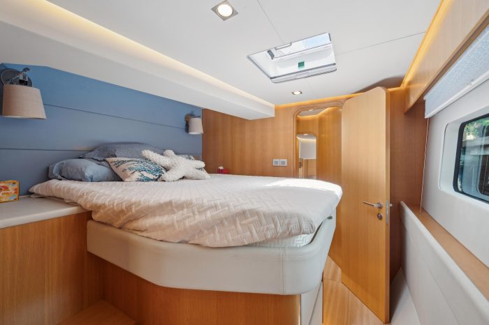 bed, MC 62, catamaran for sale