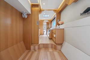 salon, MC 62, catamaran for sale