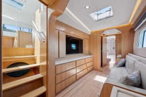 salon, MC 62, catamaran for sale