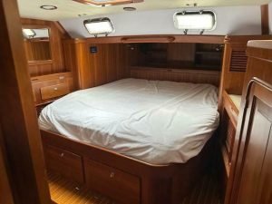 bed, Passport 545, sailboat for sale